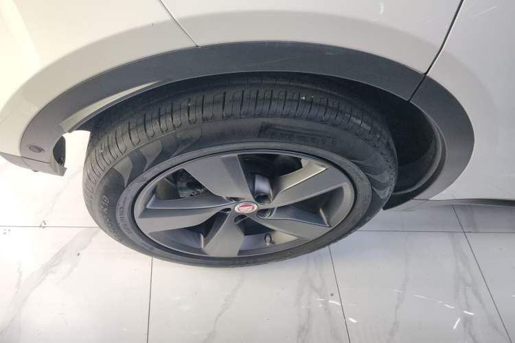 Used Jaguar E-PACE 2018 P200 S China VI Right Rear Wheel Hub