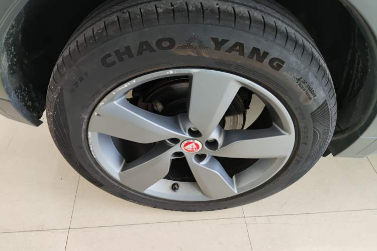 Used Jaguar E-PACE 2018 P250 SE China V-standard Right Rear Wheel Hub
