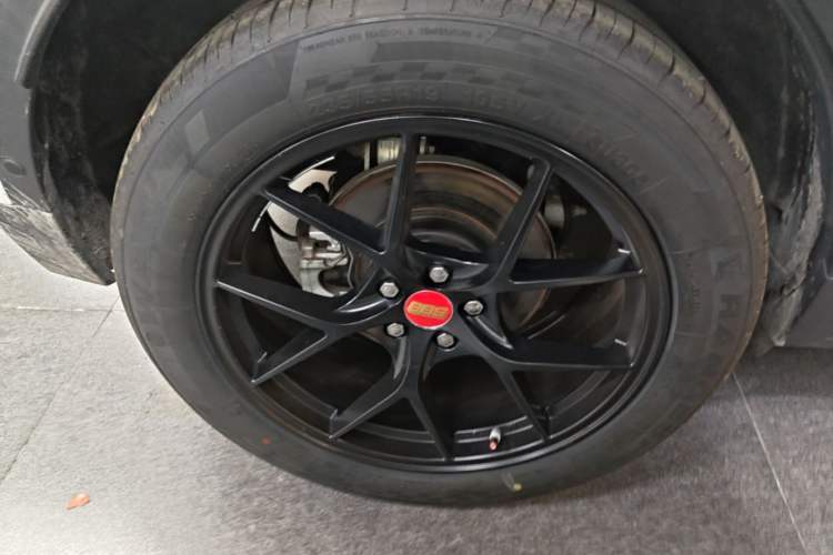 Used Jaguar E-PACE 2018 P200 S China VI Right Rear Wheel Hub