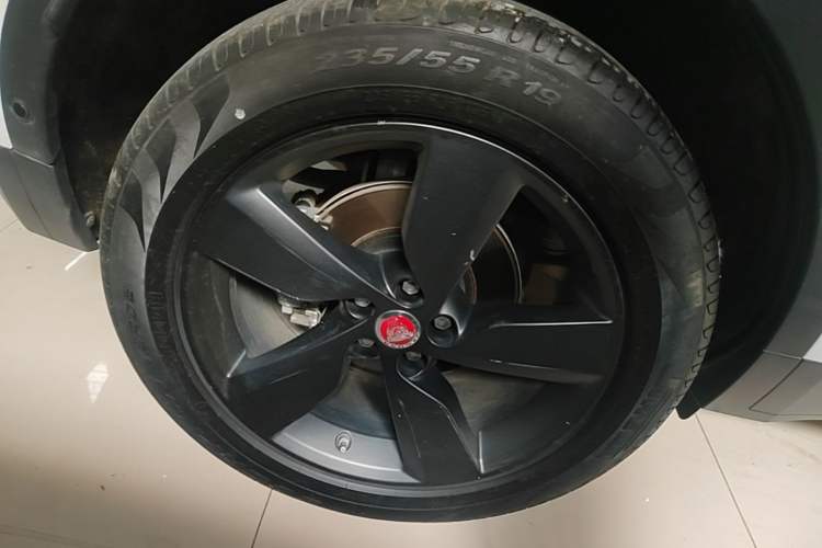 Used Jaguar E-PACE 2018 P200 S China VI Right Rear Wheel Hub