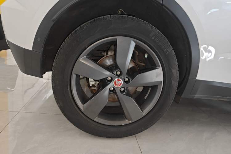 Used Jaguar E-PACE 2018 P250 S China VI Right Rear Wheel Hub