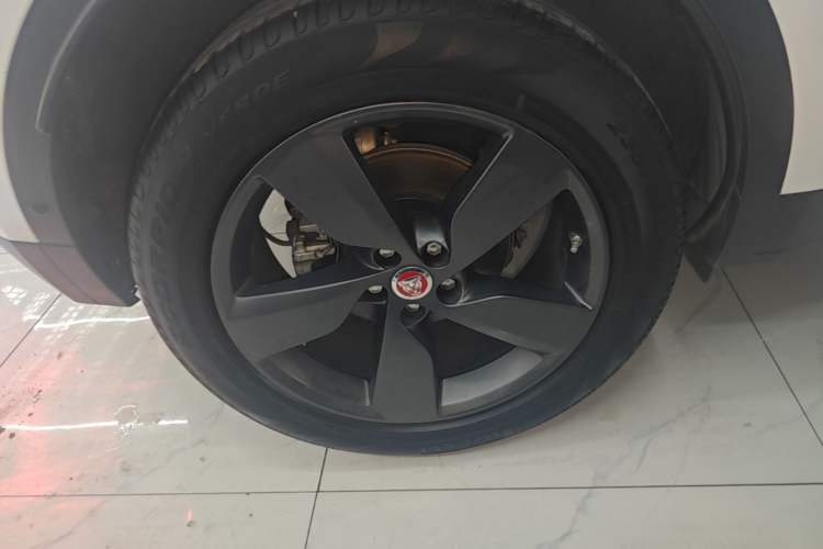 Used Jaguar E-PACE 2018 P250 S China VI Right Rear Wheel Hub