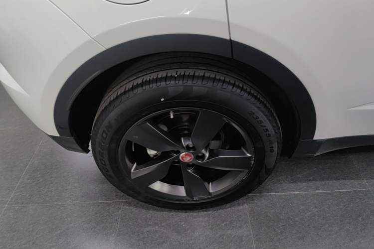 Used Jaguar E-PACE 2018 P250 S China VI Right Rear Wheel Hub