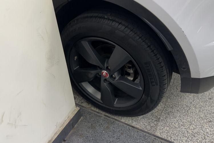 Used Jaguar E-PACE 2018 P250 S China V-standard Right Rear Wheel Hub
