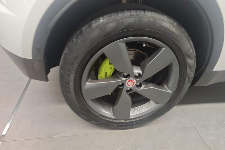 Used Jaguar E-PACE 2018 P200 S China VI Right Rear Wheel Hub