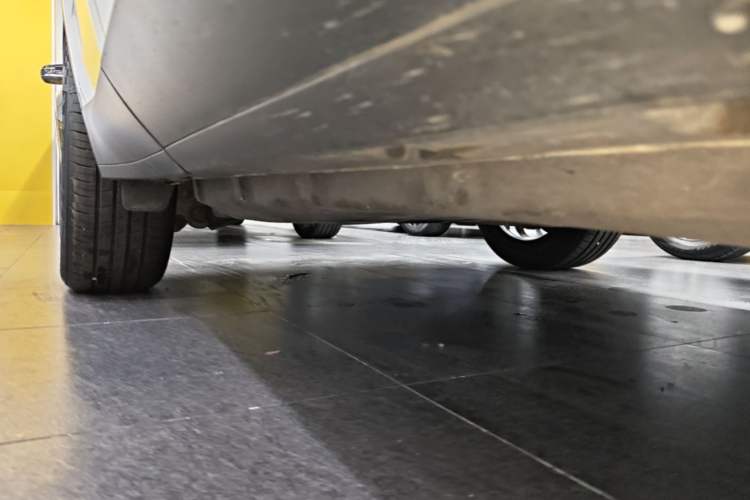 Used Jaguar E-PACE 2018 P200 S China VI Right Side Sill