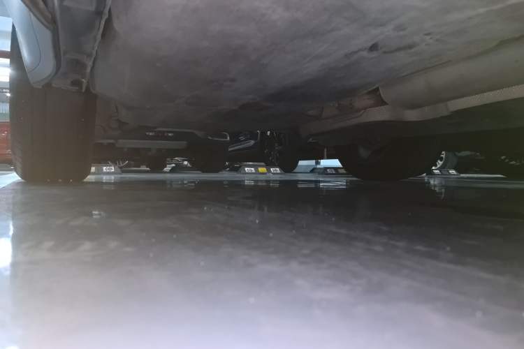 Used Jaguar E-PACE 2018 P200 S China VI Right Side Sill