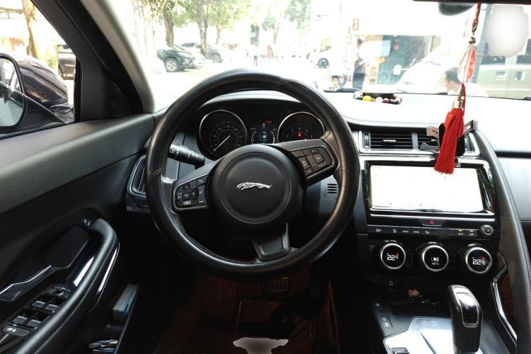 Used Jaguar E-PACE 2018 P200 S China VI Steering Wheel