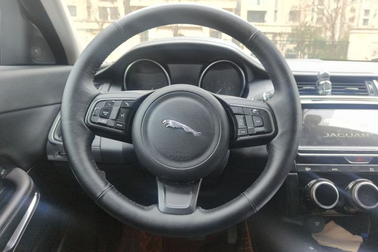 Used Jaguar E-PACE 2018 P200 S China VI Steering Wheel