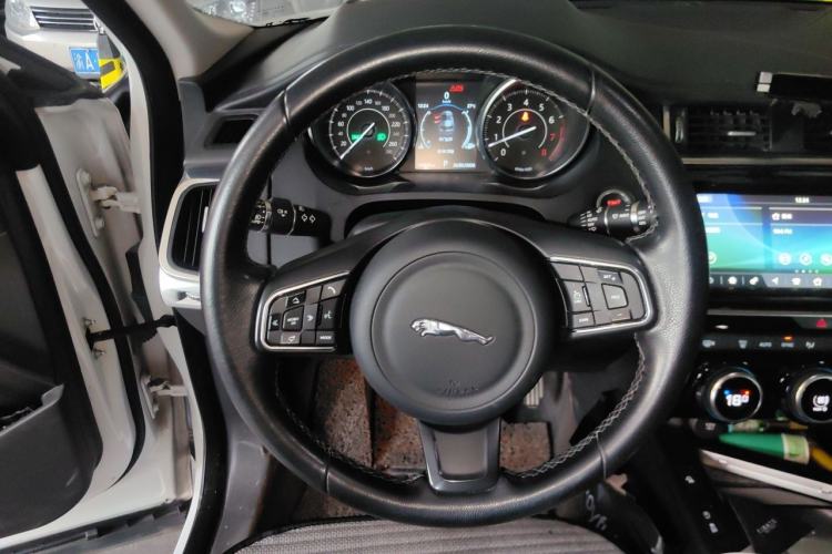 Used Jaguar E-PACE 2018 P200 S China VI Steering Wheel