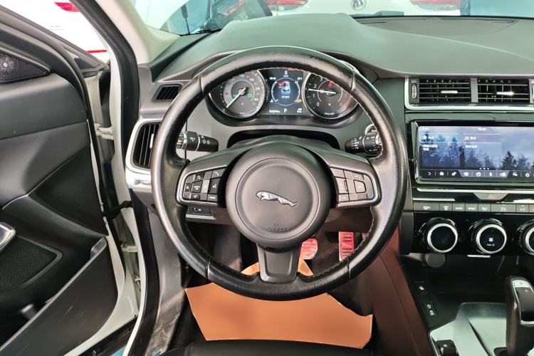 Used Jaguar E-PACE 2018 P200 China VI Steering Wheel