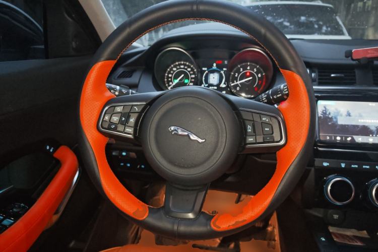 Used Jaguar E-PACE 2018 P250 S China VI Steering Wheel