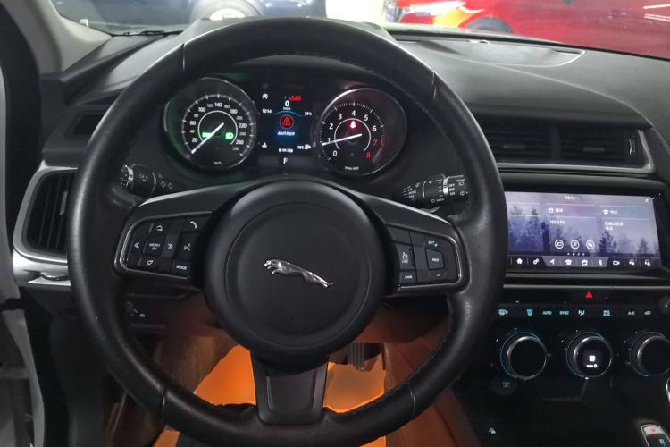 Used Jaguar E-PACE 2018 P200 S China VI Steering Wheel