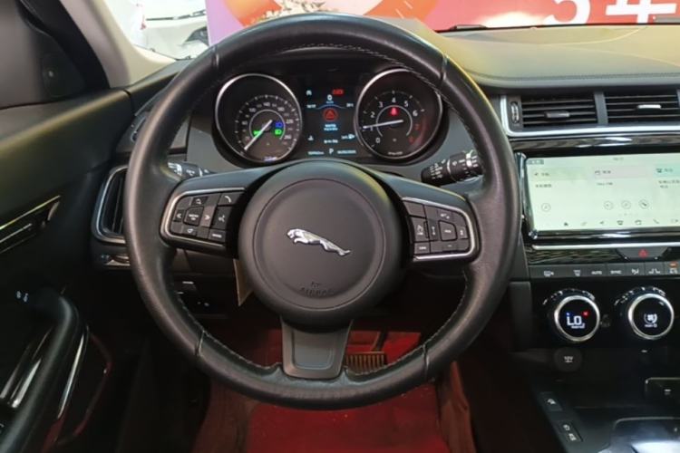 Used Jaguar E-PACE 2018 P250 SE China VI Steering Wheel