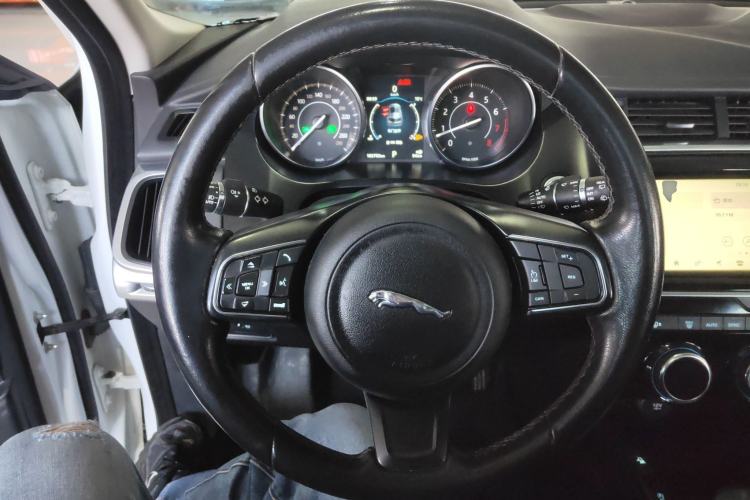 Used Jaguar E-PACE 2018 P200 S China VI Steering Wheel