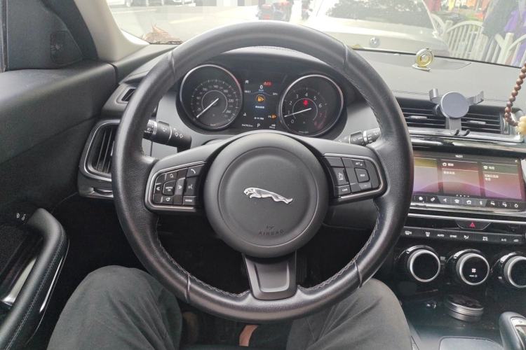 Used Jaguar E-PACE 2018 P200 S China V-standard Steering Wheel