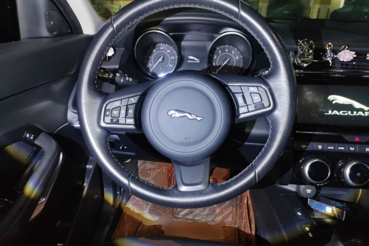 Used Jaguar E-PACE 2018 P200 S China VI Steering Wheel