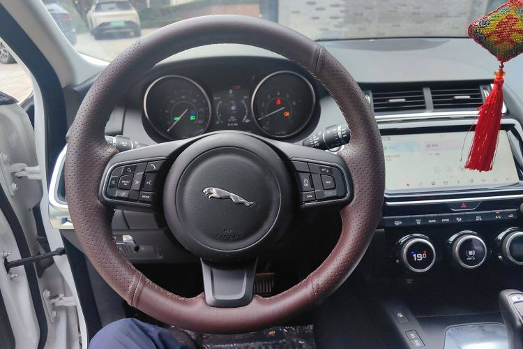 Used Jaguar E-PACE 2018 P200 China V Standard Steering Wheel