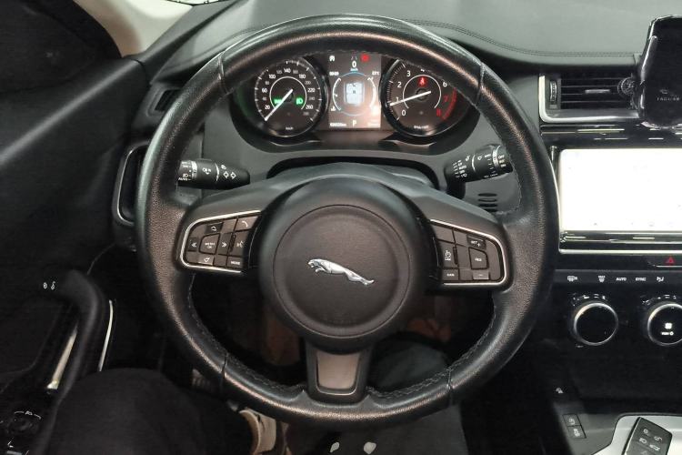 Used Jaguar E-PACE 2018 P200 S China VI Steering Wheel