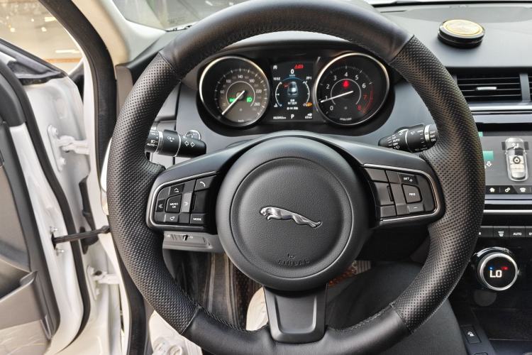 Used Jaguar E-PACE 2018 P200 China VI Steering Wheel