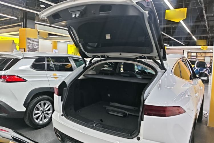 Used Jaguar E-PACE 2018 P200 S China VI Trunk