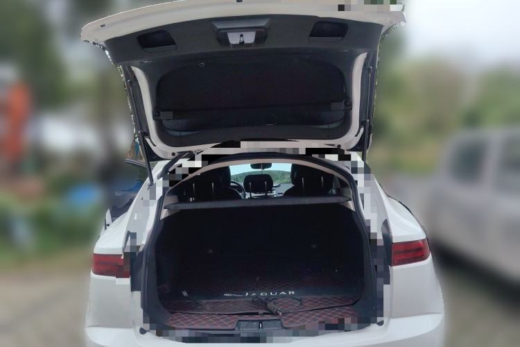 Used Jaguar E-PACE 2018 P250 S China VI Trunk