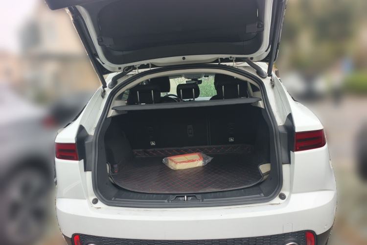 Used Jaguar E-PACE 2018 P200 S China VI Trunk
