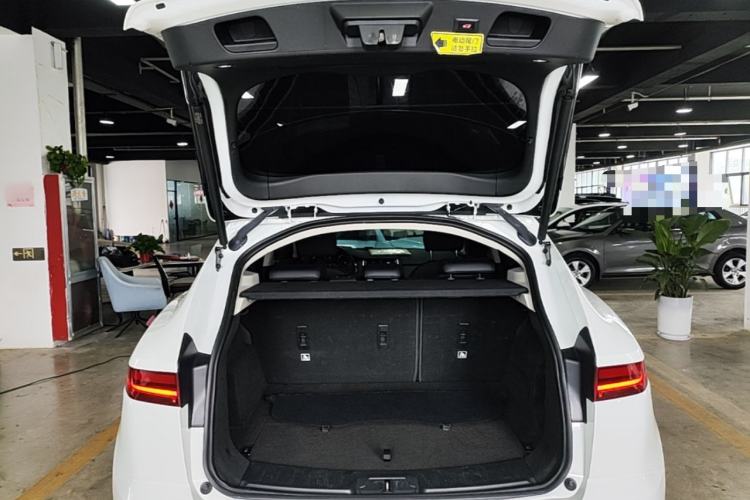 Used Jaguar E-PACE 2018 P200 S China VI Trunk