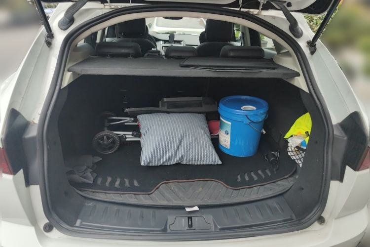 Used Jaguar E-PACE 2018 P200 S China VI Trunk