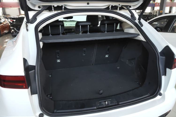 Used Jaguar E-PACE 2018 P200 S China VI Trunk