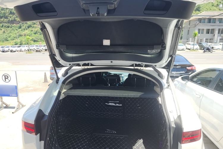 Used Jaguar E-PACE 2018 P200 S China VI Trunk