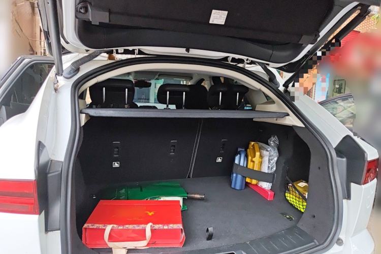 Used Jaguar E-PACE 2018 P250 S China VI Trunk