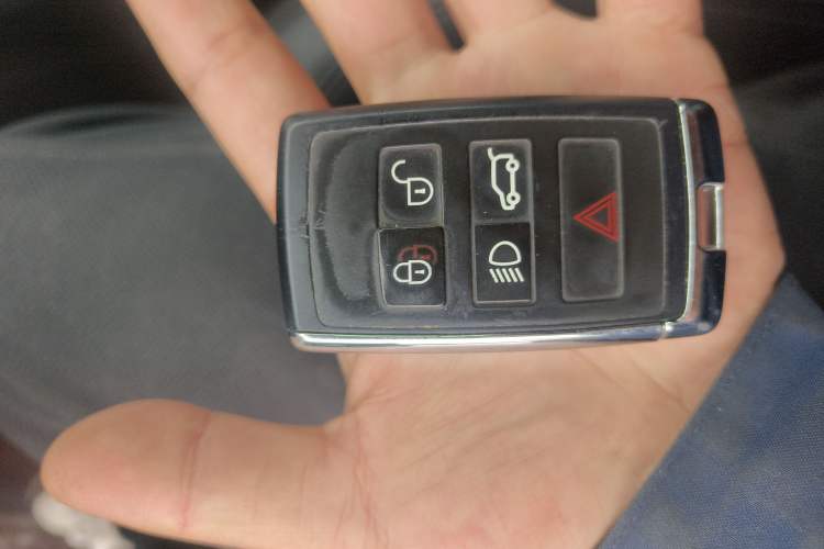 Used Jaguar E-PACE 2018 P200 S China VI Vehicle Key