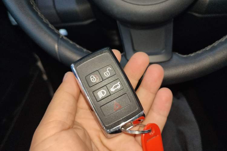 Used Jaguar E-PACE 2018 P200 S China VI Vehicle Key