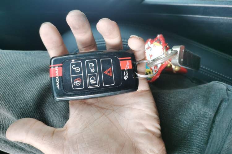 Used Jaguar E-PACE 2018 P200 S China VI Vehicle Key