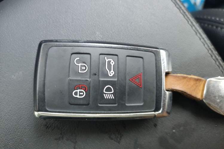 Used Jaguar E-PACE 2018 P200 S China VI Vehicle Key