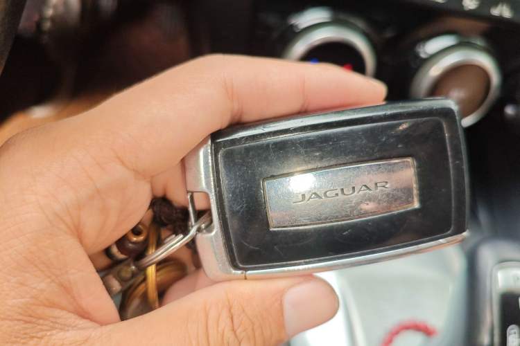 Used Jaguar E-PACE 2018 P200 S China VI Vehicle Key