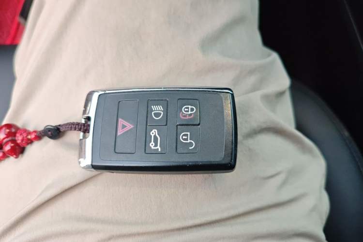 Used Jaguar E-PACE 2018 P200 China V Standard Vehicle Key