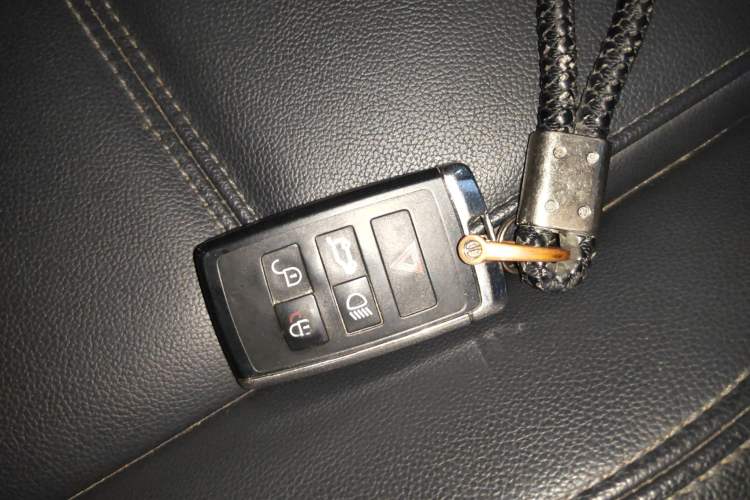 Used Jaguar E-PACE 2018 P200 S China VI Vehicle Key