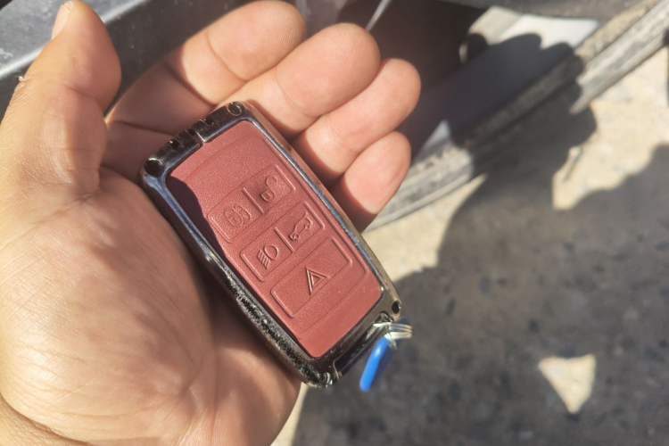 Used Jaguar E-PACE 2018 P200 S China VI Vehicle Key