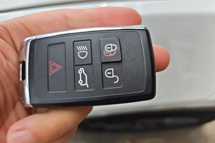 Used Jaguar E-PACE 2018 P250 S China VI Vehicle Key