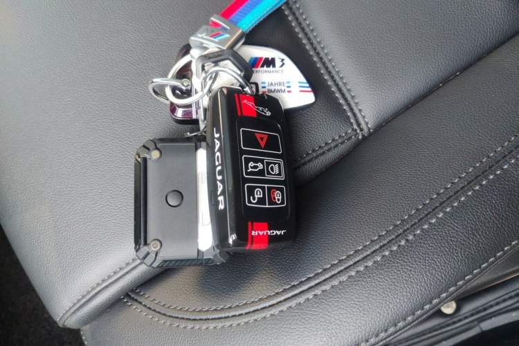 Used Jaguar E-PACE 2018 P200 S China VI Vehicle Key