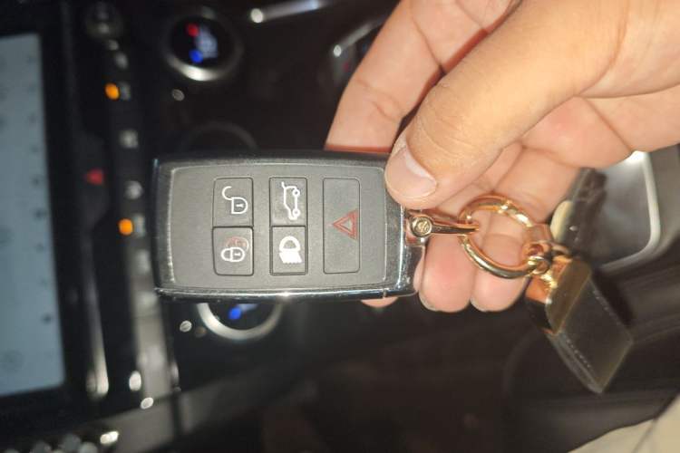 Used Jaguar E-PACE 2018 P200 S China VI Vehicle Key