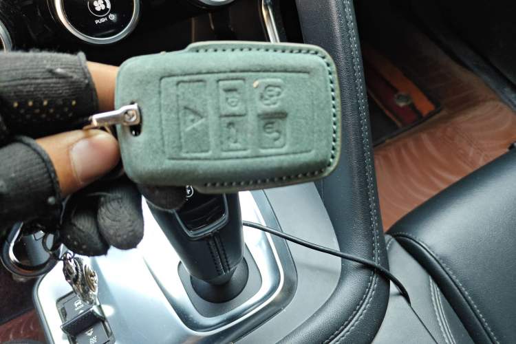 Used Jaguar E-PACE 2018 P200 S China VI Vehicle Key