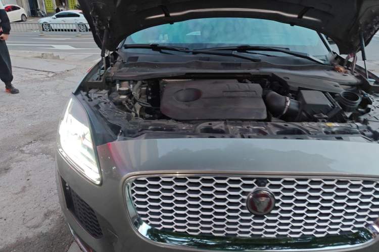 Used Jaguar E-PACE  Engine Bay Right