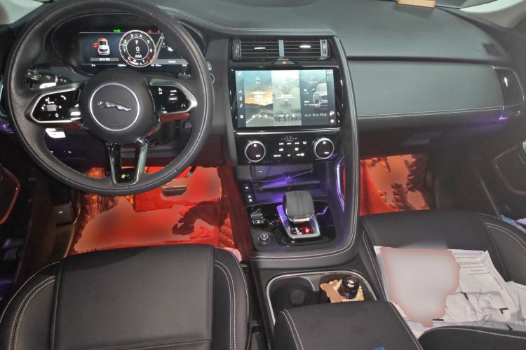 Used Jaguar E-PACE 2024 YAO Black Sport Edition R-DYNAMIC SE BLACK Center Console
