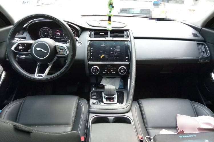 Used Jaguar E-PACE 2024 All-New R-DYNAMIC S Sport Edition Center Console
