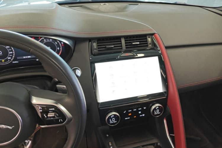 Used Jaguar E-PACE 2024 All-New R-DYNAMIC S Sport Edition Audio And AC Panel