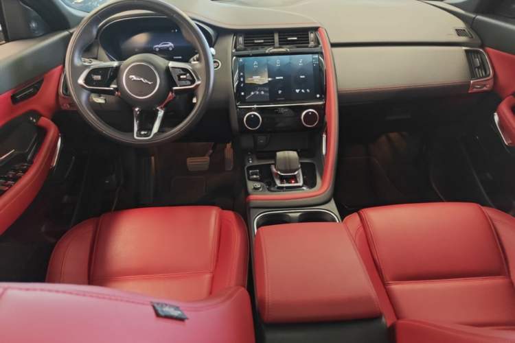 Used Jaguar E-PACE 2024 All-New R-DYNAMIC S Sport Edition Center Console