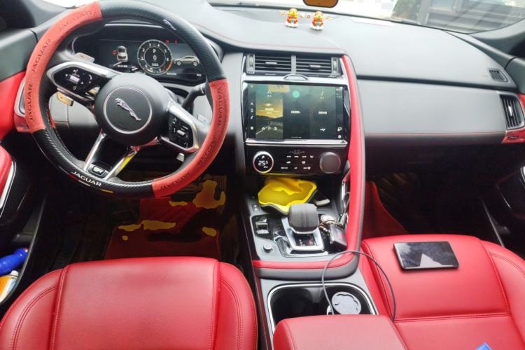 Used Jaguar E-PACE 2024 All-New R-DYNAMIC S Sport Edition Center Console